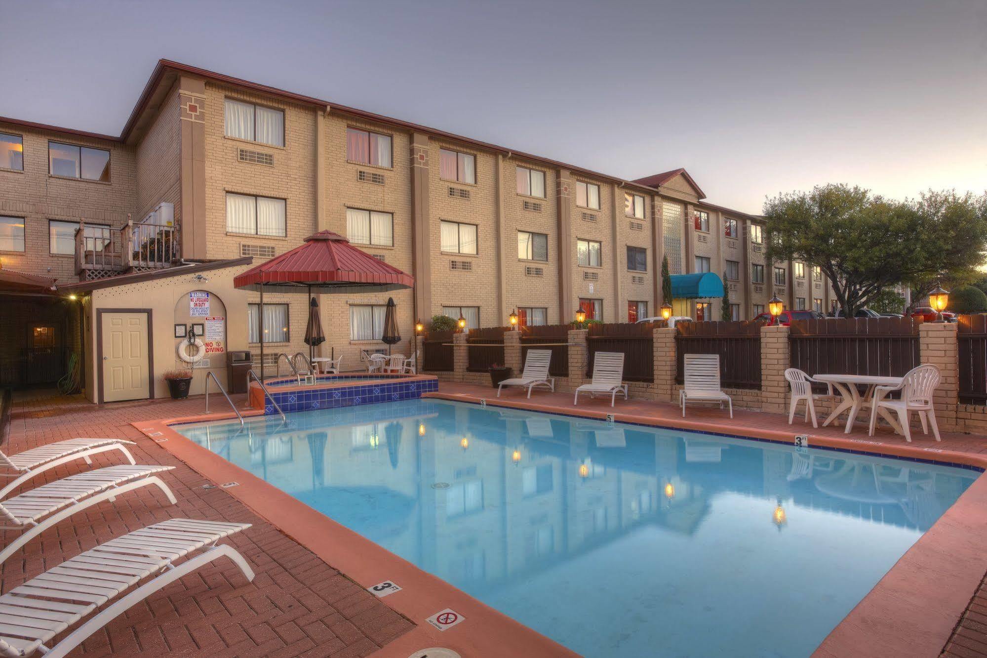 Orangewood Inn And Suites Midtown Austin Exterior foto