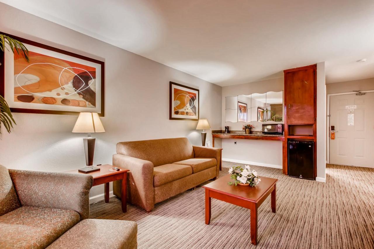 Orangewood Inn And Suites Midtown Austin Exterior foto